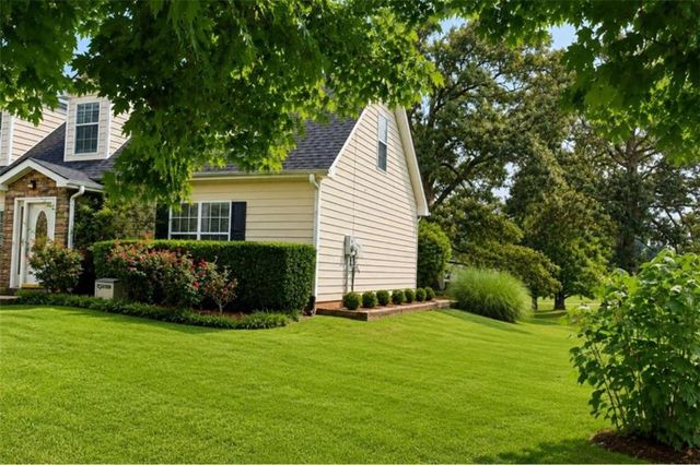 40 Lake Charles Crossing, Covington, GA 30016