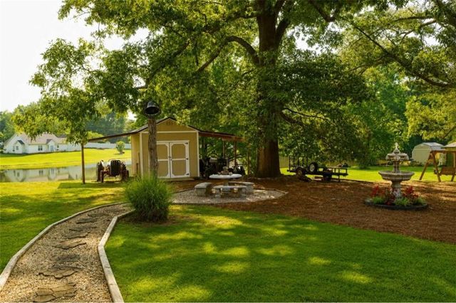 40 Lake Charles Crossing, Covington, GA 30016