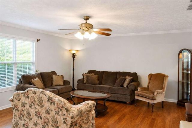 40 Lake Charles Crossing, Covington, GA 30016