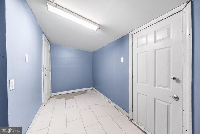 1821 E SERGEANT ST, Philadelphia, PA 19133