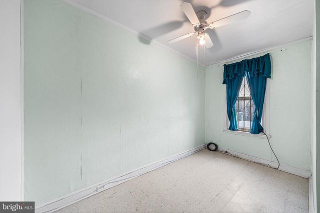 1821 E SERGEANT ST, Philadelphia, PA 19133