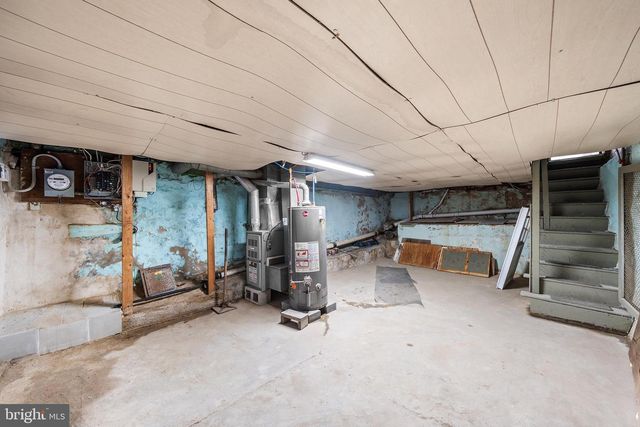 1821 E SERGEANT ST, Philadelphia, PA 19133