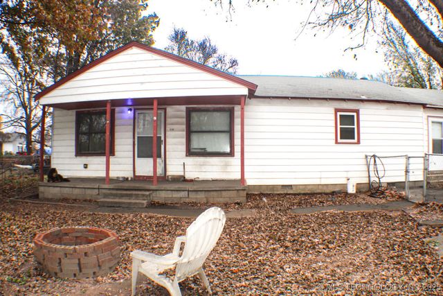 215 S 4th Street, Sperry, OK 74073