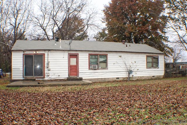 215 S 4th Street, Sperry, OK 74073