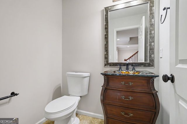 205 Marsh Glen Point, Atlanta, GA 30328