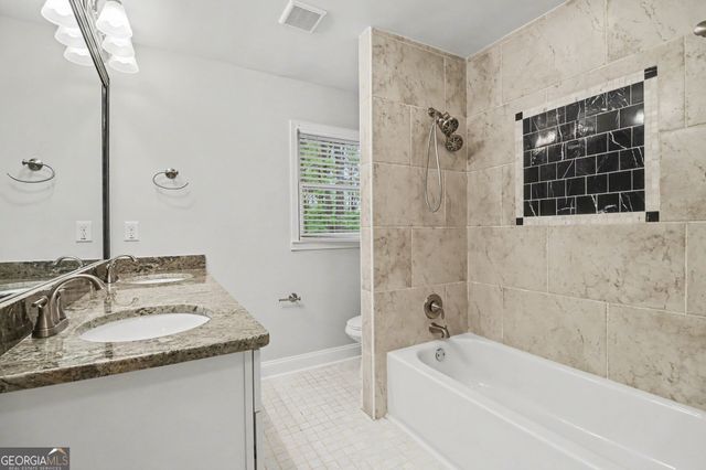 205 Marsh Glen Point, Atlanta, GA 30328