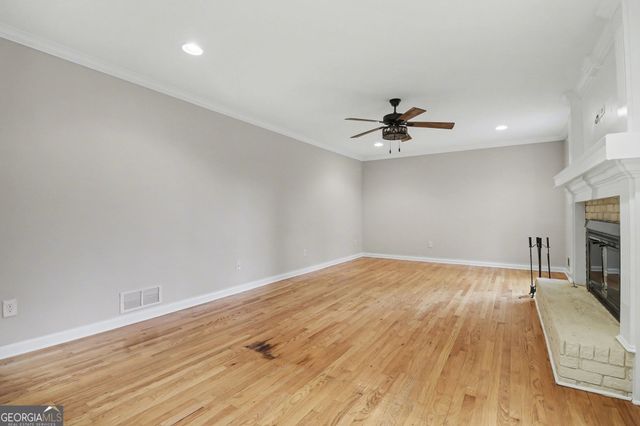 205 Marsh Glen Point, Atlanta, GA 30328