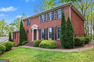 205 Marsh Glen Point, Atlanta, GA 30328