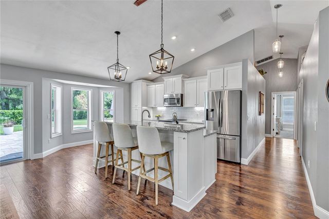 5801 BLACK WALNUT COURT, Tampa, FL 33625