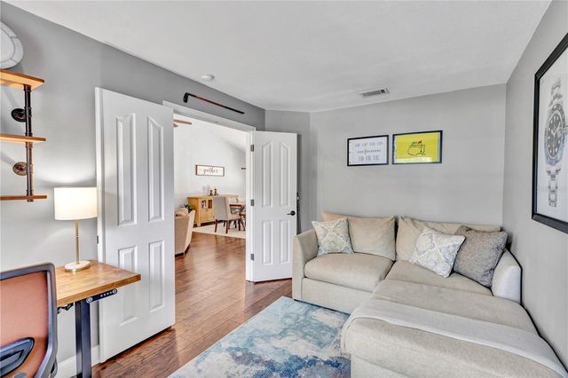 5801 BLACK WALNUT COURT, Tampa, FL 33625