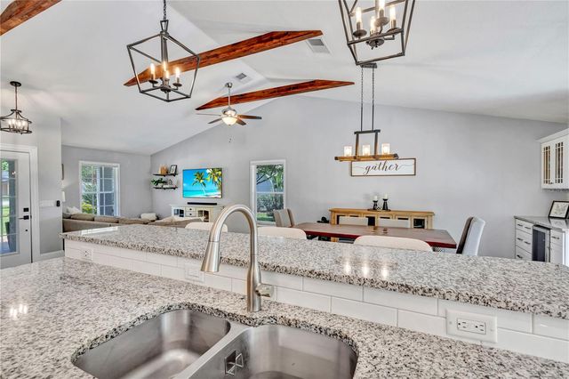 5801 BLACK WALNUT COURT, Tampa, FL 33625