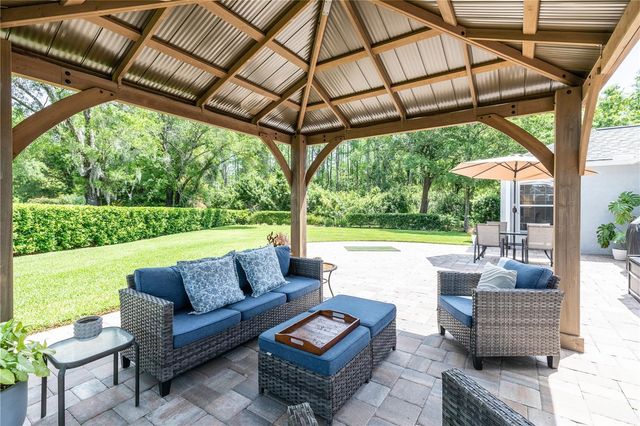 5801 BLACK WALNUT COURT, Tampa, FL 33625