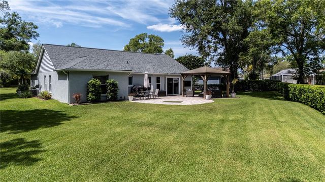 5801 BLACK WALNUT COURT, Tampa, FL 33625