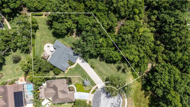 5801 BLACK WALNUT COURT, Tampa, FL 33625