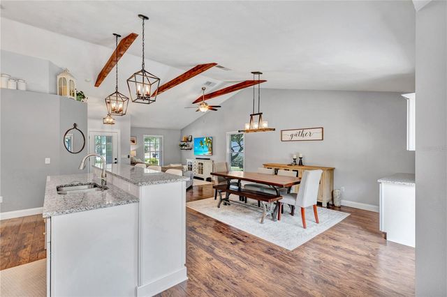 5801 BLACK WALNUT COURT, Tampa, FL 33625