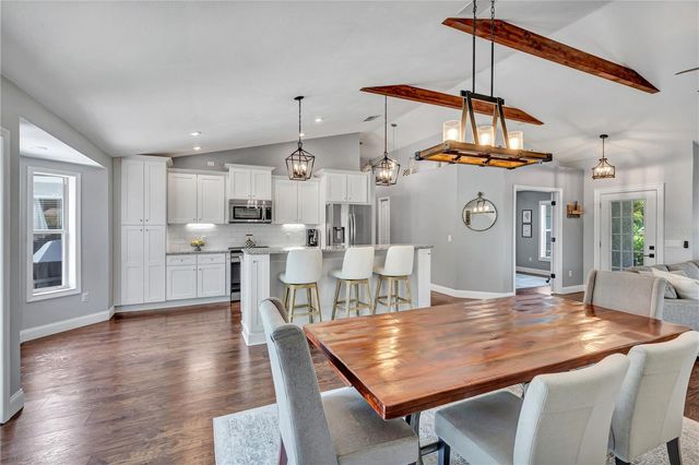 5801 BLACK WALNUT COURT, Tampa, FL 33625