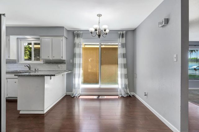 4887 E Pico Avenue, Fresno, CA 93726