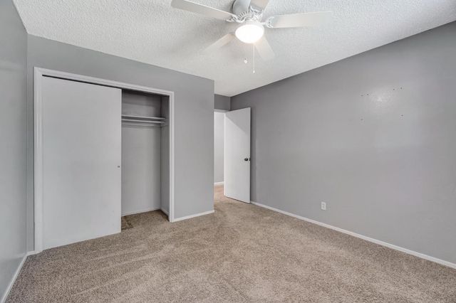 4887 E Pico Avenue, Fresno, CA 93726
