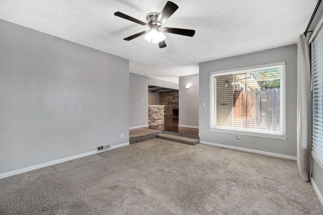 4887 E Pico Avenue, Fresno, CA 93726