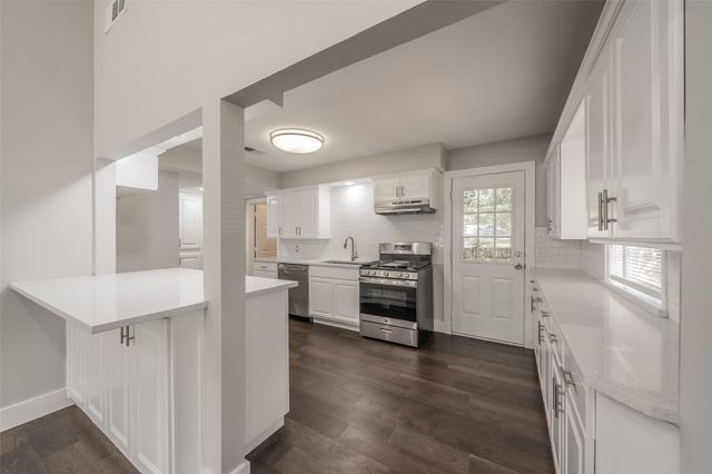110 Bluebonnet Drive, Highland Village, TX 75077