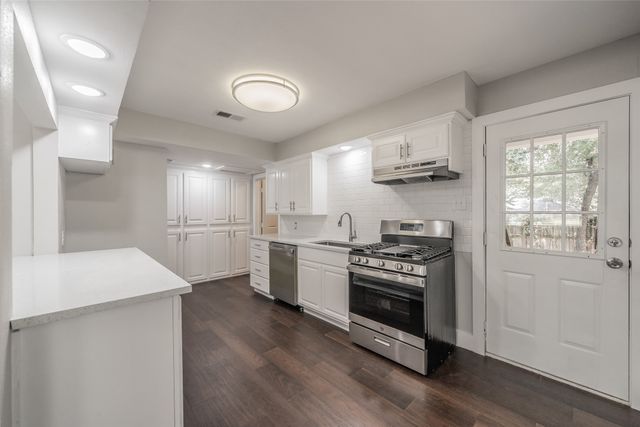 110 Bluebonnet Drive, Highland Village, TX 75077