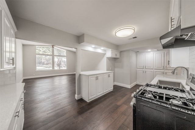 110 Bluebonnet Drive, Highland Village, TX 75077