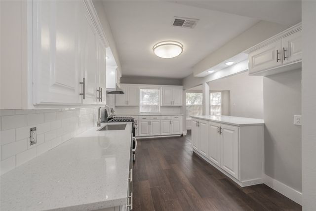 110 Bluebonnet Drive, Highland Village, TX 75077