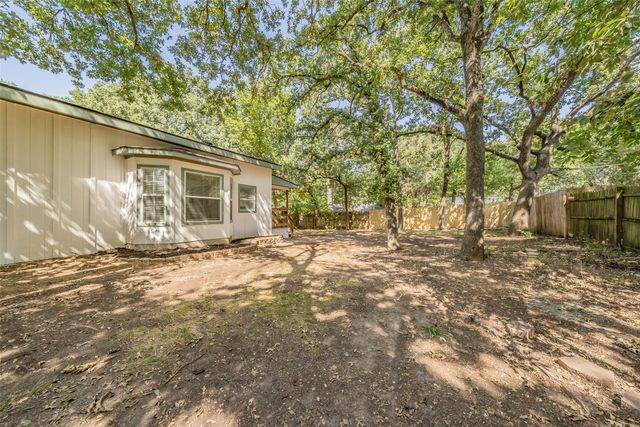 110 Bluebonnet Drive, Highland Village, TX 75077