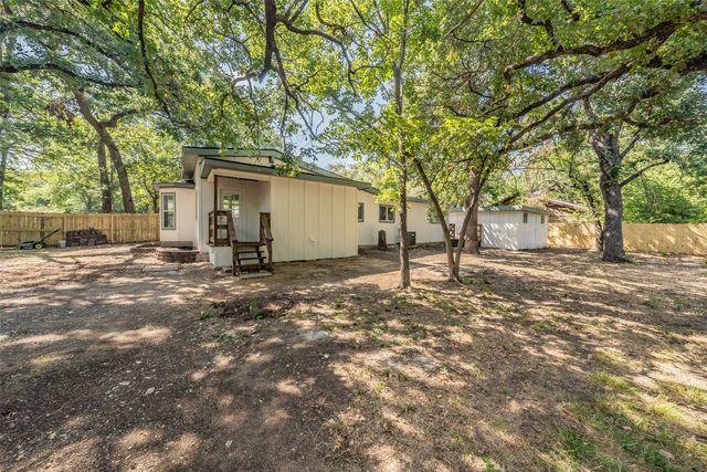 110 Bluebonnet Drive, Highland Village, TX 75077