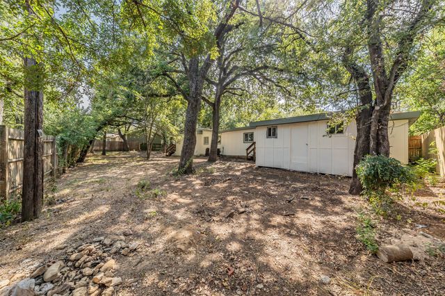 110 Bluebonnet Drive, Highland Village, TX 75077