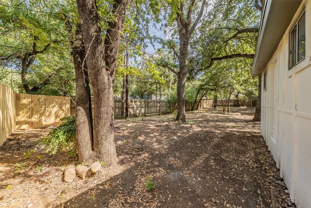 110 Bluebonnet Drive, Highland Village, TX 75077