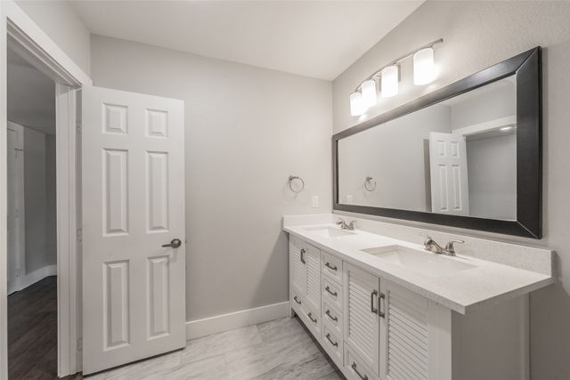 110 Bluebonnet Drive, Highland Village, TX 75077