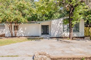 110 Bluebonnet Drive, Highland Village, TX 75077