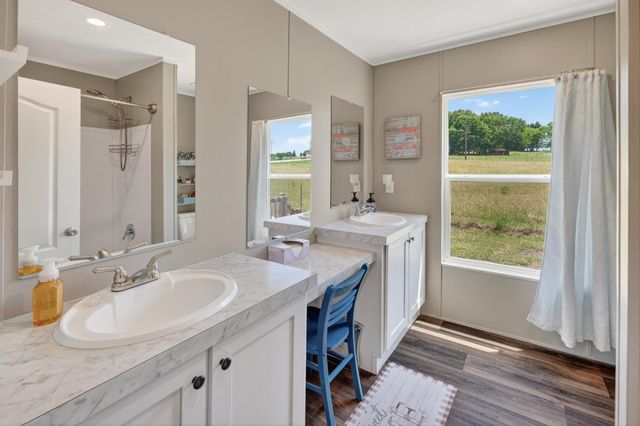 580 Melvin Hill Road, Campobello, SC 29322