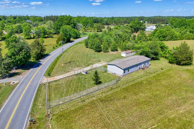 580 Melvin Hill Road, Campobello, SC 29322