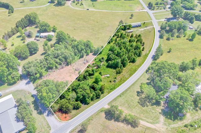 580 Melvin Hill Road, Campobello, SC 29322