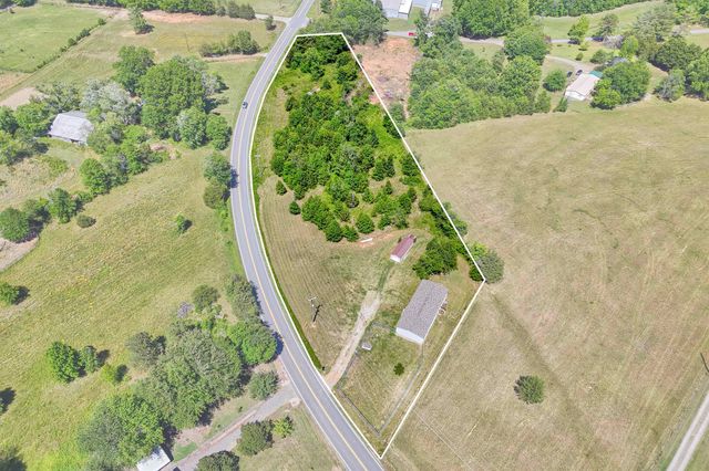 580 Melvin Hill Road, Campobello, SC 29322
