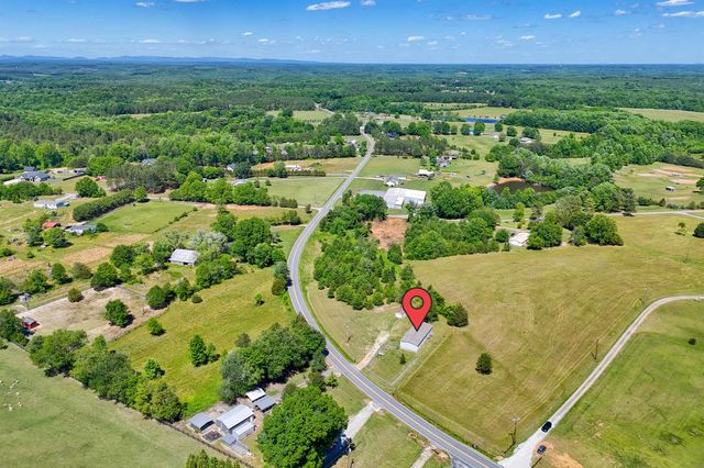 580 Melvin Hill Road, Campobello, SC 29322