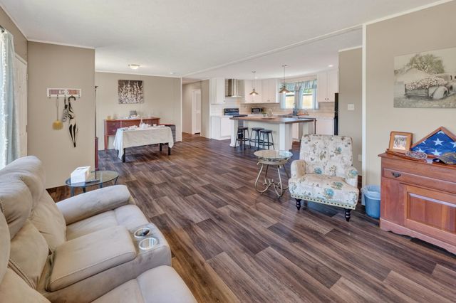 580 Melvin Hill Road, Campobello, SC 29322
