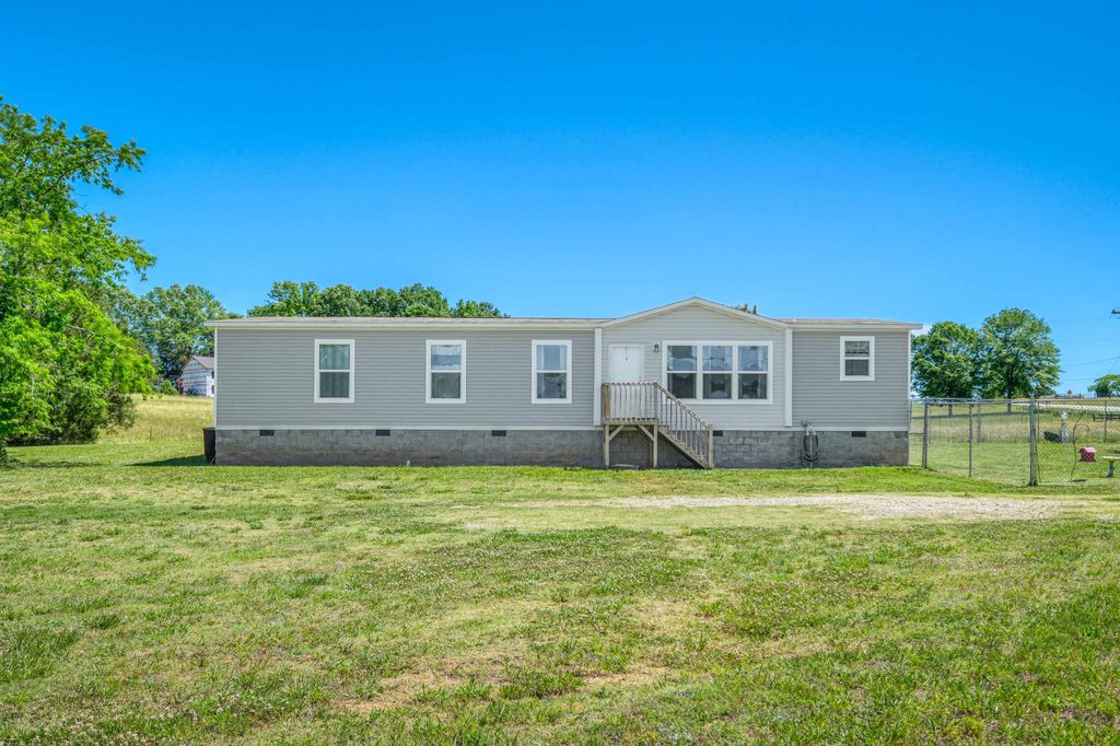 580 Melvin Hill Road, Campobello, SC 29322