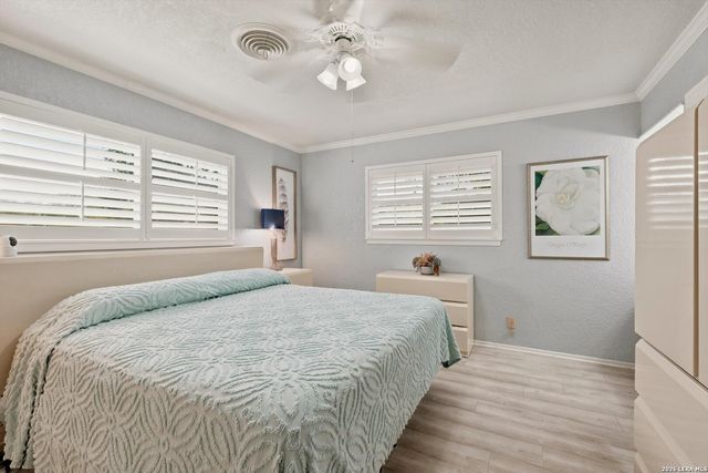 202 MESA ALTA ST, San Antonio, TX 78232