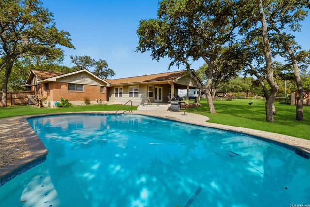 202 MESA ALTA ST, San Antonio, TX 78232
