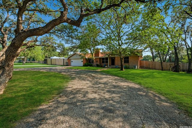 202 MESA ALTA ST, San Antonio, TX 78232