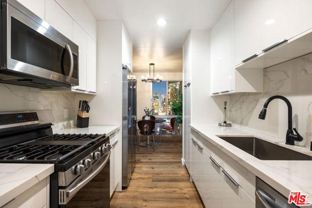 800 W 1st Street 905, Los Angeles, CA 90012
