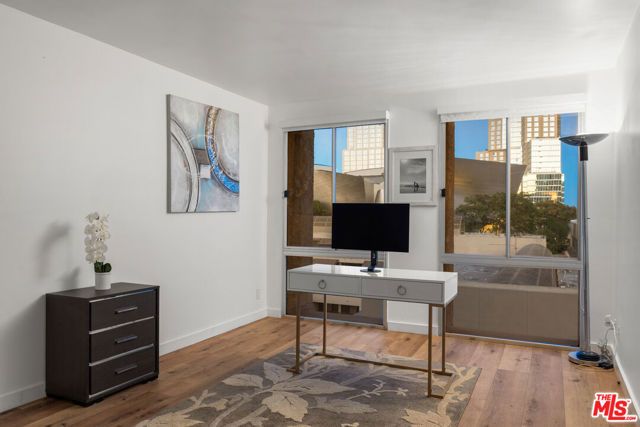 800 W 1st Street 905, Los Angeles, CA 90012