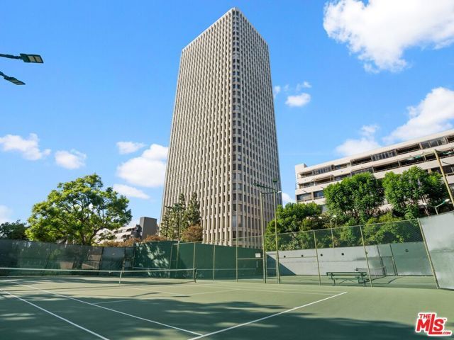 800 W 1st Street 905, Los Angeles, CA 90012