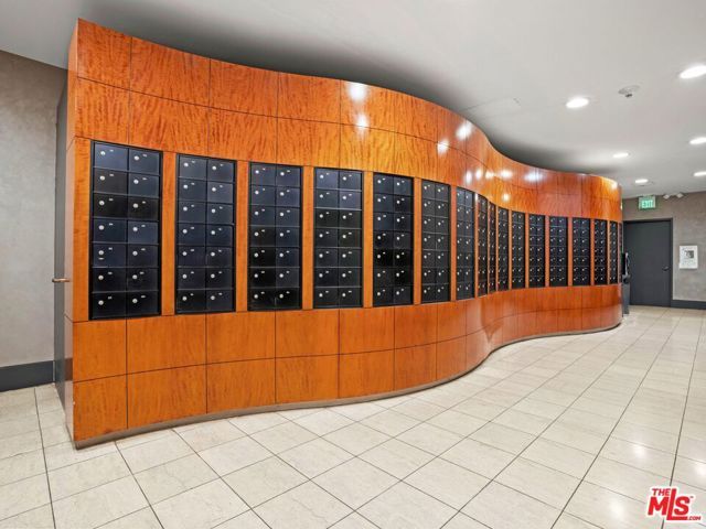 800 W 1st Street 905, Los Angeles, CA 90012