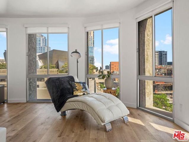 800 W 1st Street 905, Los Angeles, CA 90012