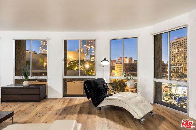 800 W 1st Street 905, Los Angeles, CA 90012
