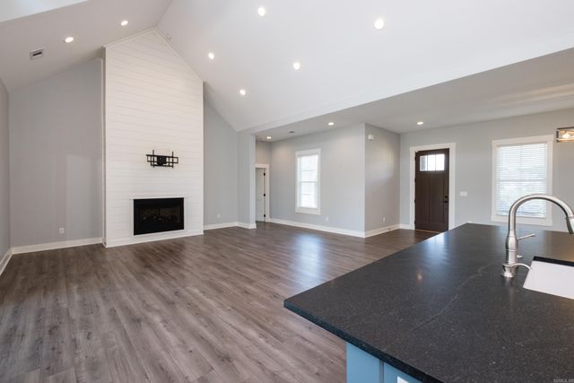 124 Caurel Circle, Little Rock, AR 72223